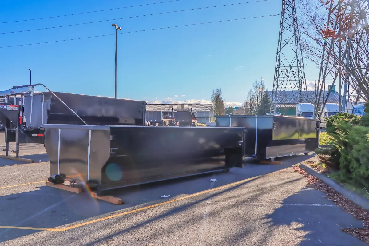 Professional dumpster rental and junk removal service in Vado